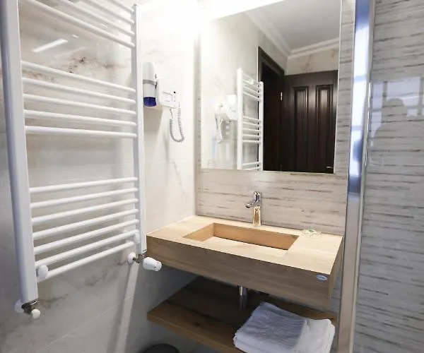 Pensjonat Pensiunea Nora 3*